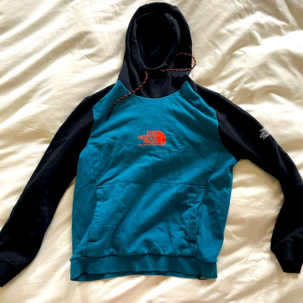 The North Face men’s hoodie, medium